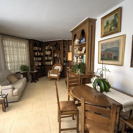 Ferran Apartment *